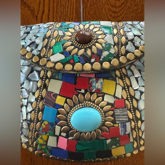 🆕 Ramla Artistic Multi - Color Mosaic Crossbody Bag with Gold Accents - Picture 12 of 15